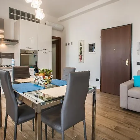 Wonderful In Center Apartman